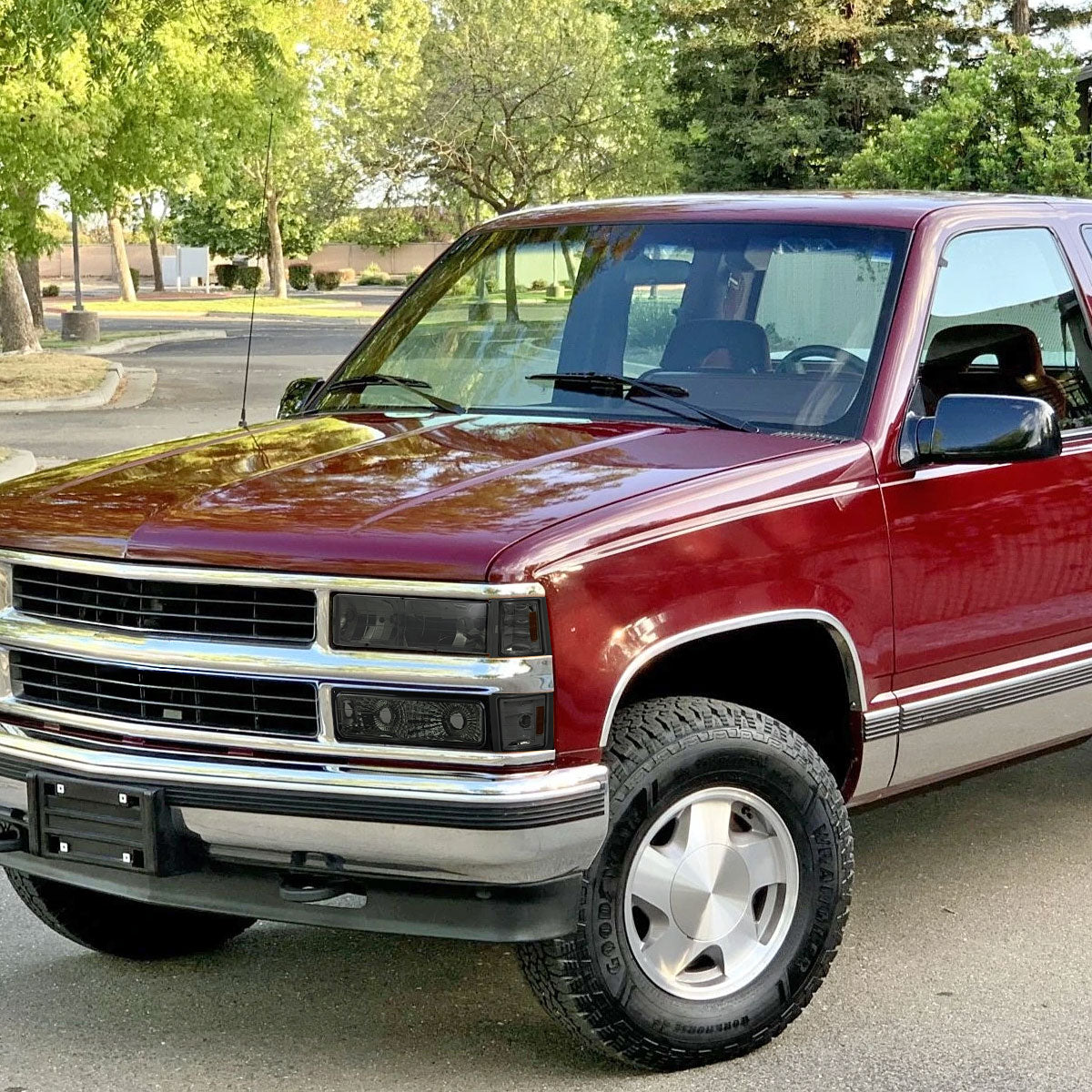 1994-1998 Chevrolet Silverado/Tahoe/Suburban/C10 Factory Style Headlights w/ Bumper & Corner Lights (Chrome Housing/Smoked Lens)