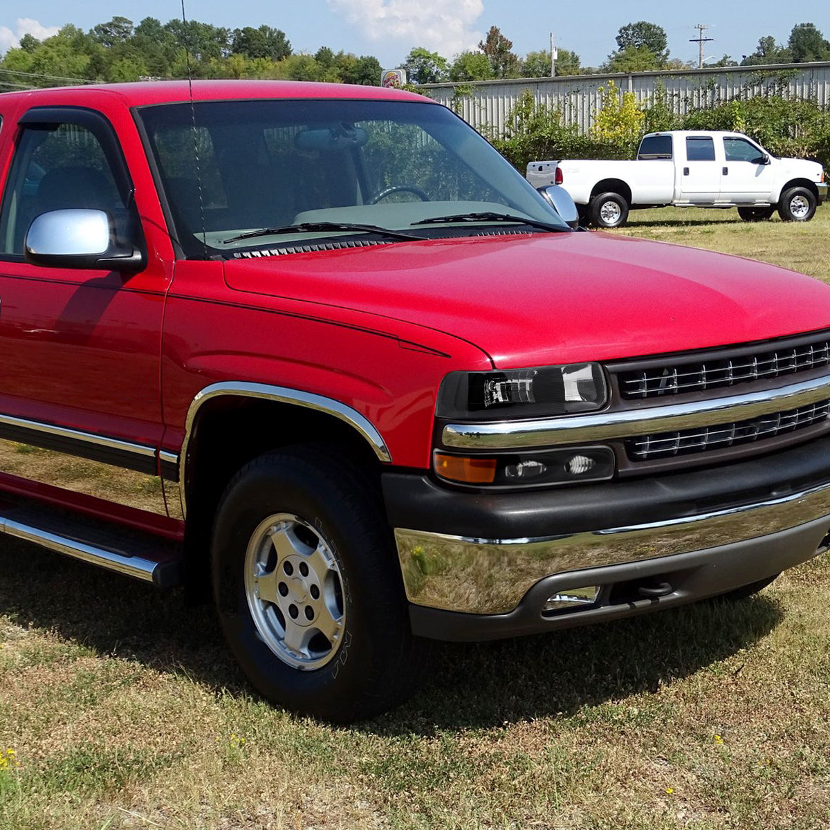 1999-2002 Chevrolet Silverado/ 2000-2006 Tahoe/Suburban Factory Style Headlights w/ Bumper Light Assembly (Chrome Housing / Smoked Lens)