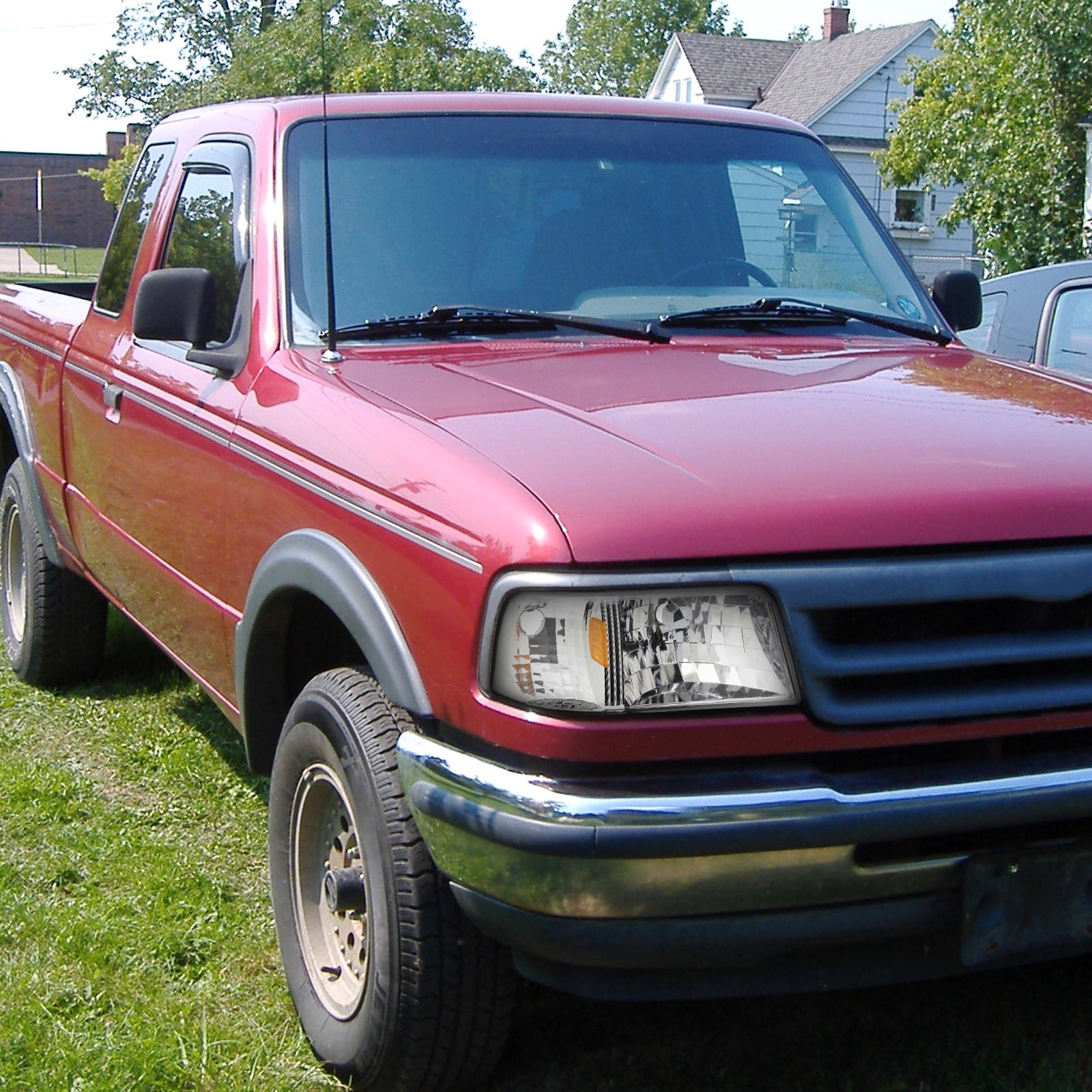 1993-1997 Ford Ranger Factory Style Headlights w/ Corner Signal Lights (Chrome Housing/Clear Lens)