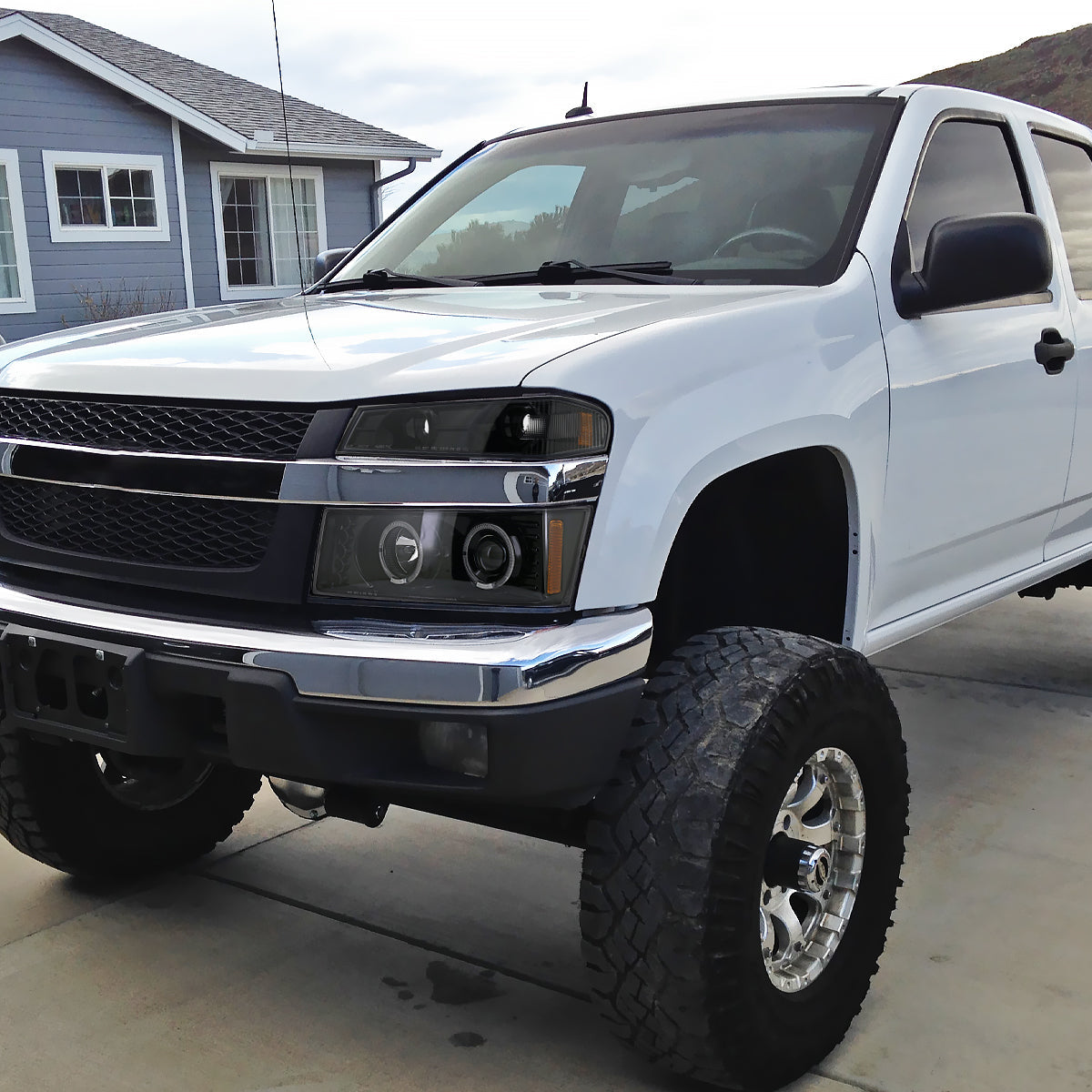 2004-2012 Chevrolet Colorado GMC Canyon Dual Halo Projector Headlights & Corner Lights Pair (Jet Black Housing/Clear Lens)
