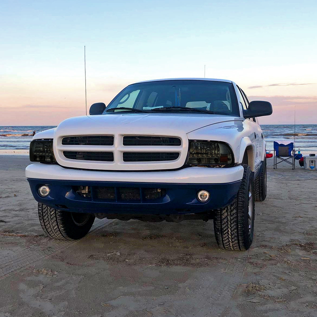 1997-2004 Dodge Dakota/ 1998-2003 Durango SMD LED Light Strip Factory Style Crystal Headlights (Chrome Housing/Smoked Lens)