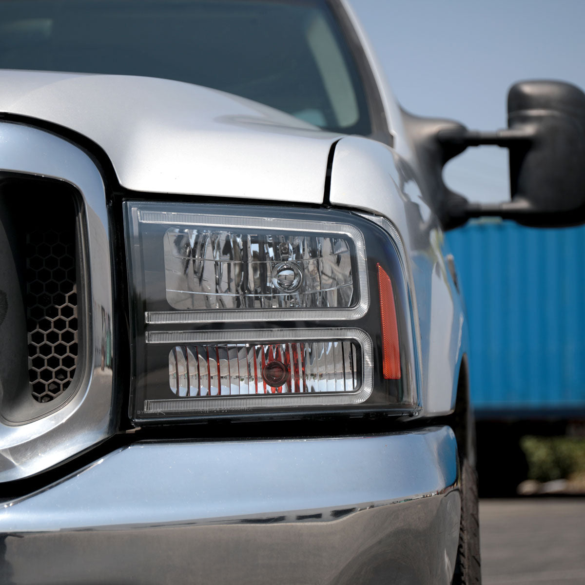 1999-2004 Ford F-250/F-350/F-450/F-550/2000-2004 Excursion Euro Factory Style Headlights with Dual LED C-Bar  (Matte Black Housing/Clear Lens)