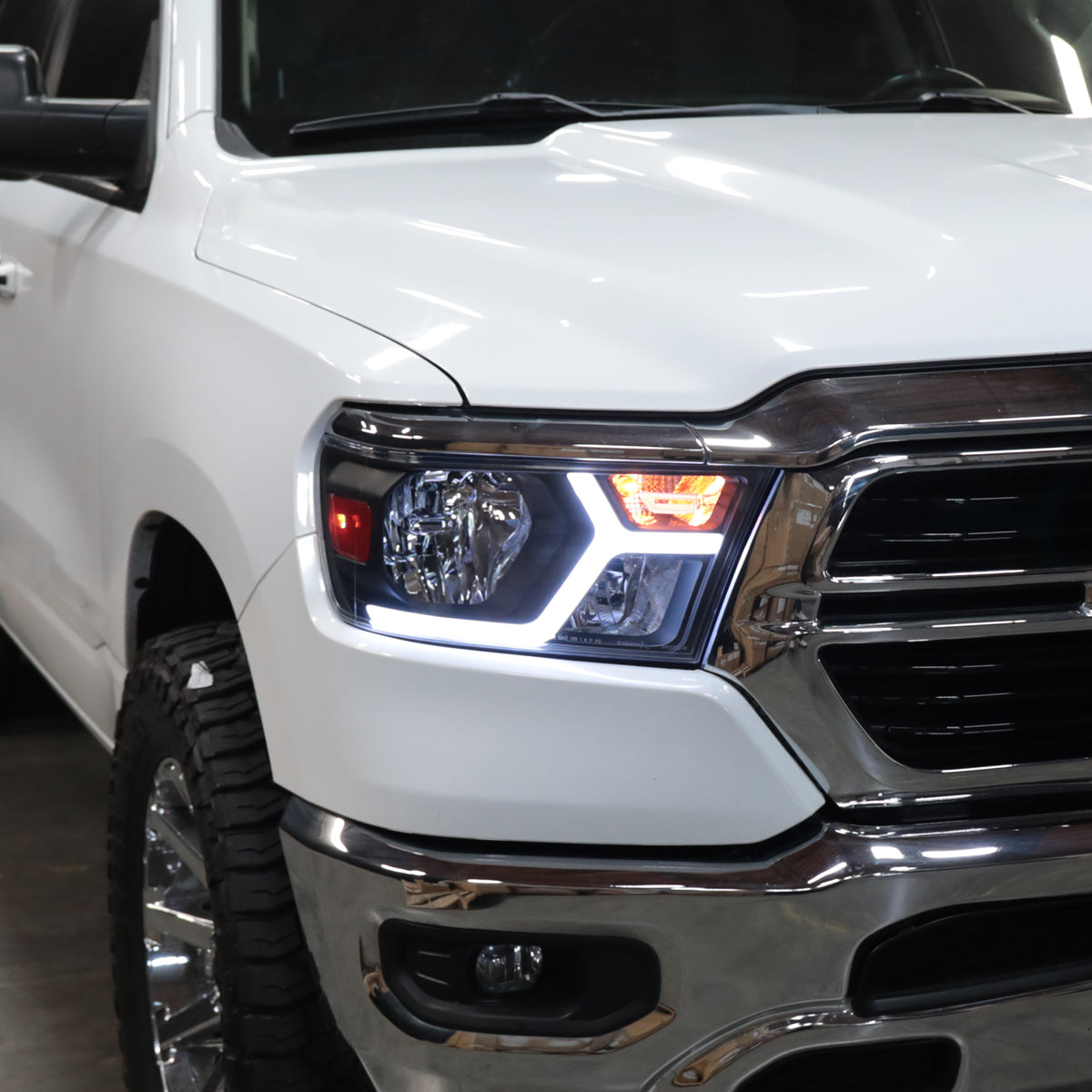 2019-2024 Dodge RAM 1500 Animated LED Bar Factory Style Headlights (Matte Black Housing/Clear Lens)
