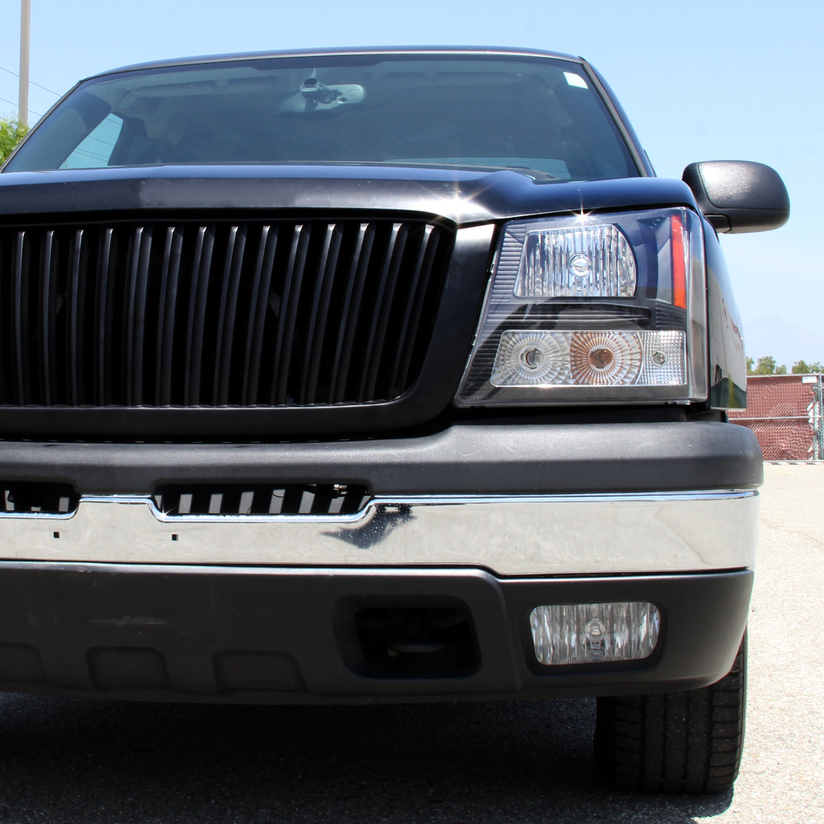2002-2006 Chevrolet Avalanche/ 2003-2007 Silverado 1PC Factory Style Headlights w/ Bumper Lights (Matte Black Housing/Clear Lens)