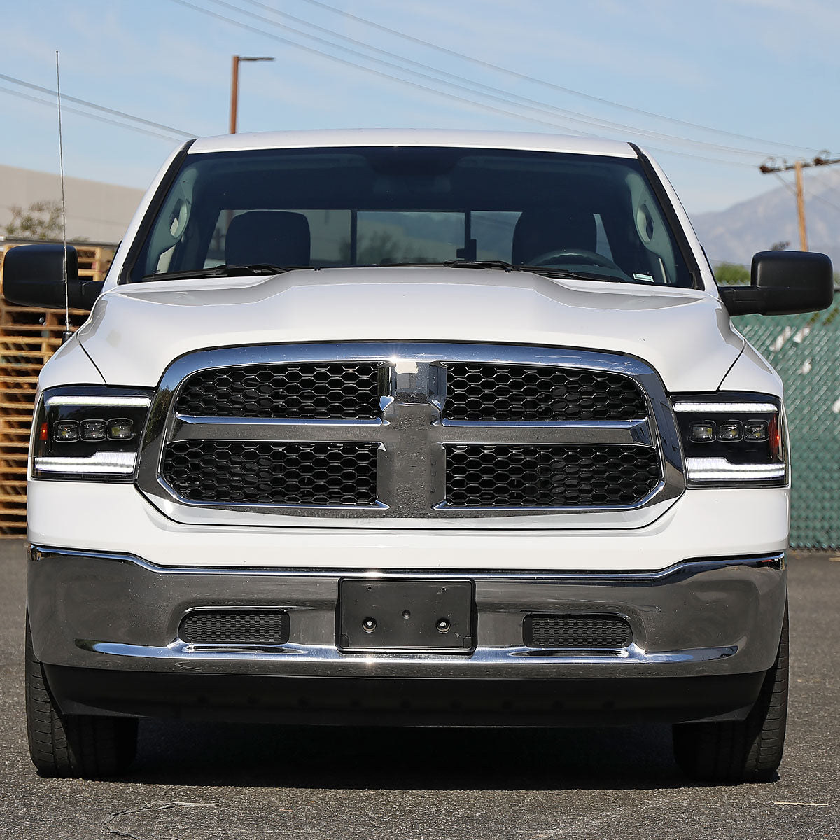 2009-2018 Dodge RAM 1500 / 2019 RAM Classic / 2010-2018 RAM 2500 3500 Switchback Sequential Full LED Projector Headlights (Matte Black Housing/Clear Lens)