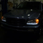 2002-2005 Mercedes Benz W163 ML Class Projector Headlights w/ SMD LED Light Strip (Chrome Housing/Clear Lens)