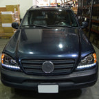 2002-2005 Mercedes Benz W163 ML Class Projector Headlights w/ SMD LED Light Strip (Matte Black Housing/Clear Lens)