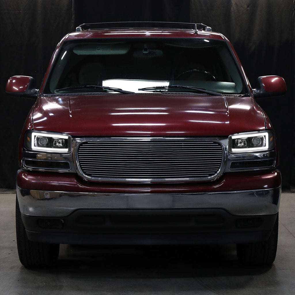 2000-2006 GMC Sierra/Denali/Yukon LED Strip Projector Headlights (Glossy Black Housing/Clear Lens)