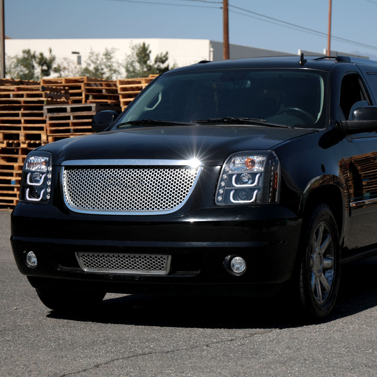2007-2014 GMC Yukon/Yukon XL 1500/2500 LED U-Bar Projector Headlights (Matte Black Housing/Clear Lens)