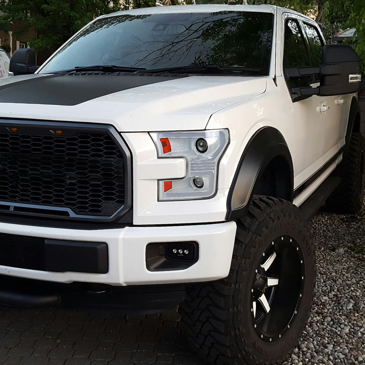 2015-2017 Ford F-150 LED Bar Projector Headlights w/ Switchback Sequential Turn Signals (White Housing / Clear Lens)