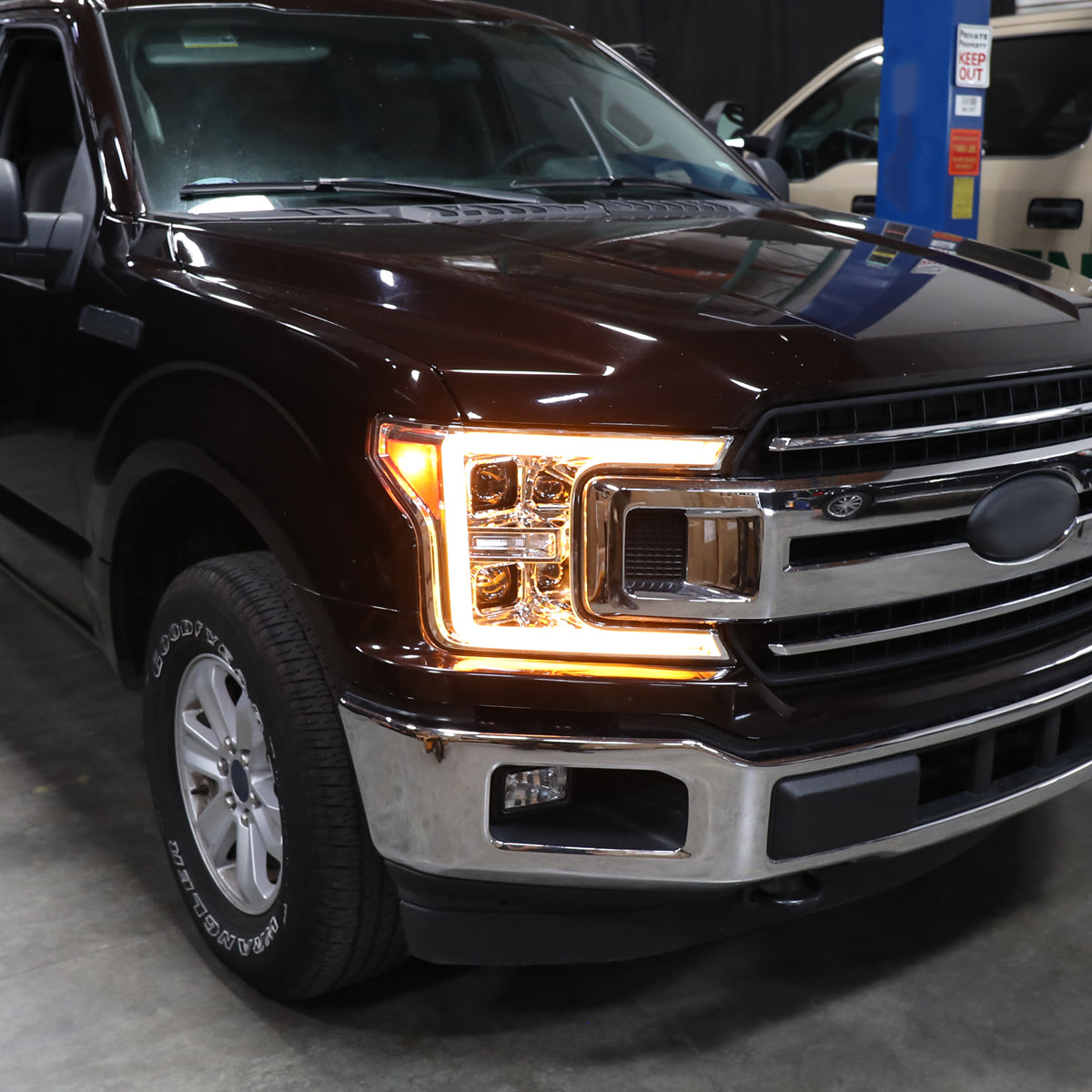 2018-2020 Ford F-150 LED C-Bar Projector Headlights w/ Switchback Sequential Turn Signal Lights (Chrome Housing / Clear Lens)