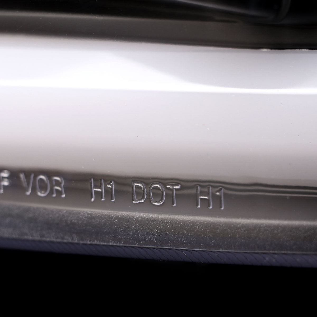 2008-2010 Ford F-250/F-350/F-450/F-550 LED Sequential Turn Signal Bar Projector Headlights (Matte Black Housing/Clear Lens)