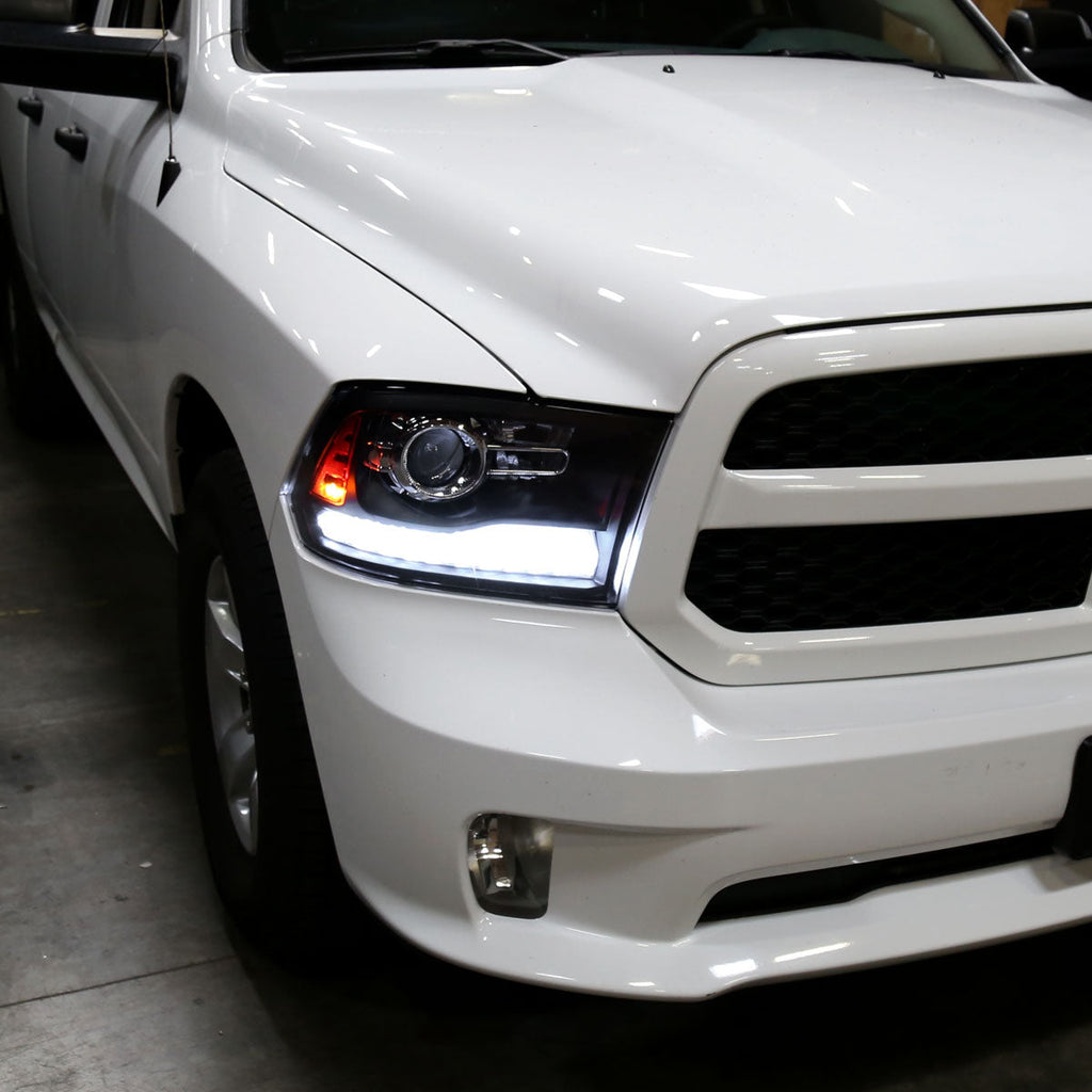 2009-2018 Dodge RAM 1500 / 2019-2021 RAM Classic / 2010-2018 RAM 2500 3500 Switchback Sequential LED Bar Projector Headlights (Matte Black Housing/Clear Lens)