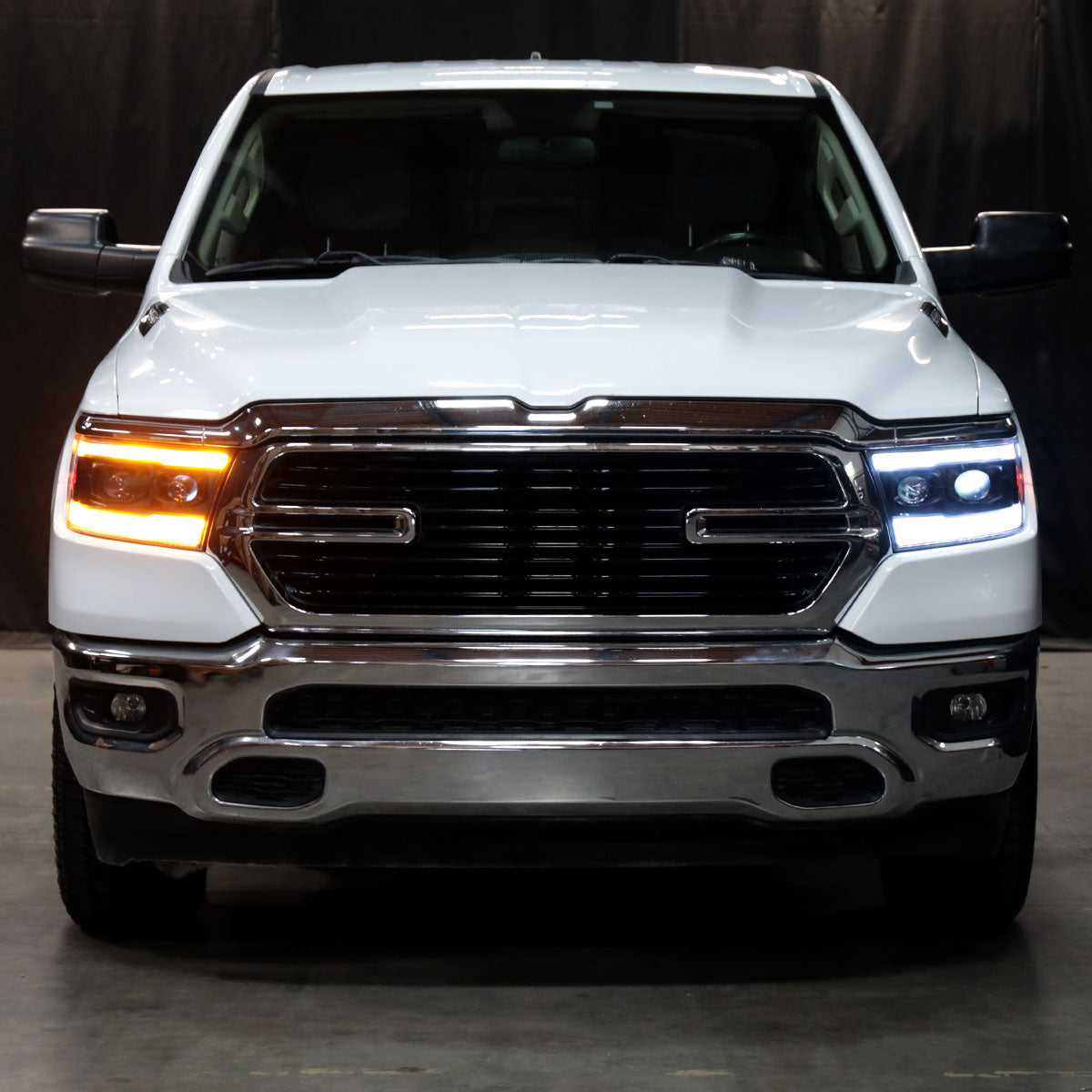 2019-2024 Dodge RAM 1500 Switchback Sequential LED Turn Signal Projector Headlights (Matte Black Housing/Clear Lens)