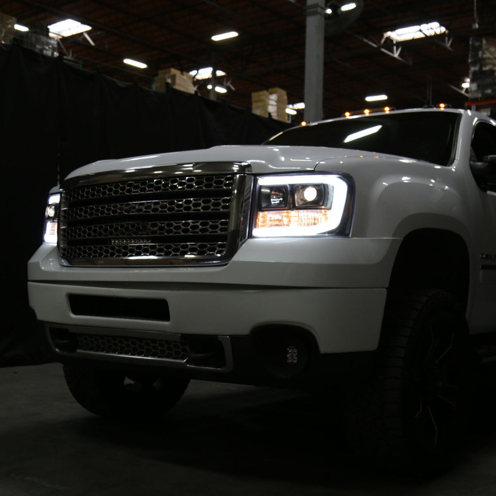 2007-2013 GMC Sierra 1500 / 2007-2014 Sierra 1500HD 2500HD 3500HD / 2009-2013 Sierra 1500 Hybrid LED C-Bar Projector Headlights (Matte Black Housing/Clear Lens)