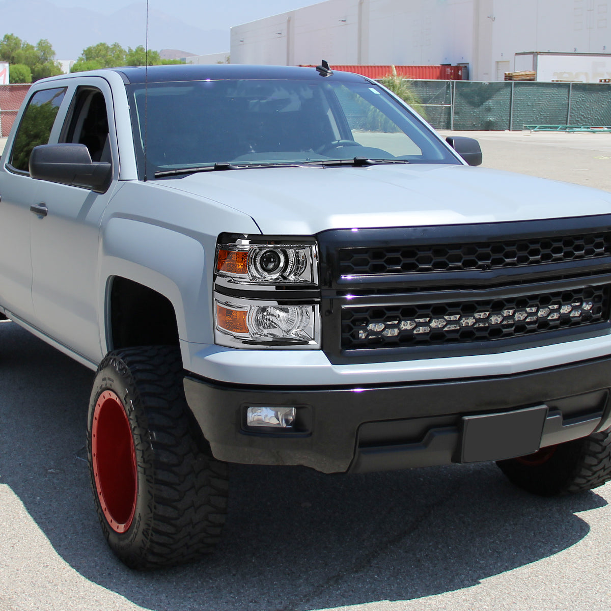 2014-2015 Chevrolet Silverado 1500 Projector Headlights (Chrome Housing/Clear Lens)