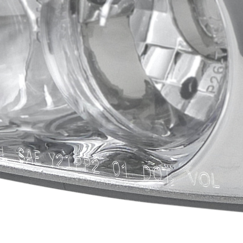 2000-2006 GMC Sierra/Yukon/Yukon XL Denali Bumper Lights (Chrome Housing/Clear Lens)