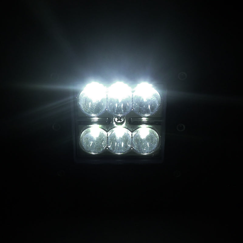 Universal Off Road 6000K Spot Beam 18W 6-LED Cub Fog Light w/ Stainless Steel Mounting Bracket (Black Aluminum Housing/Glass Lens)