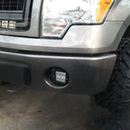 Universal Off Road 6000K Spot Beam 18W 6-LED Cub Fog Light w/ Stainless Steel Mounting Bracket (Black Aluminum Housing/Glass Lens)