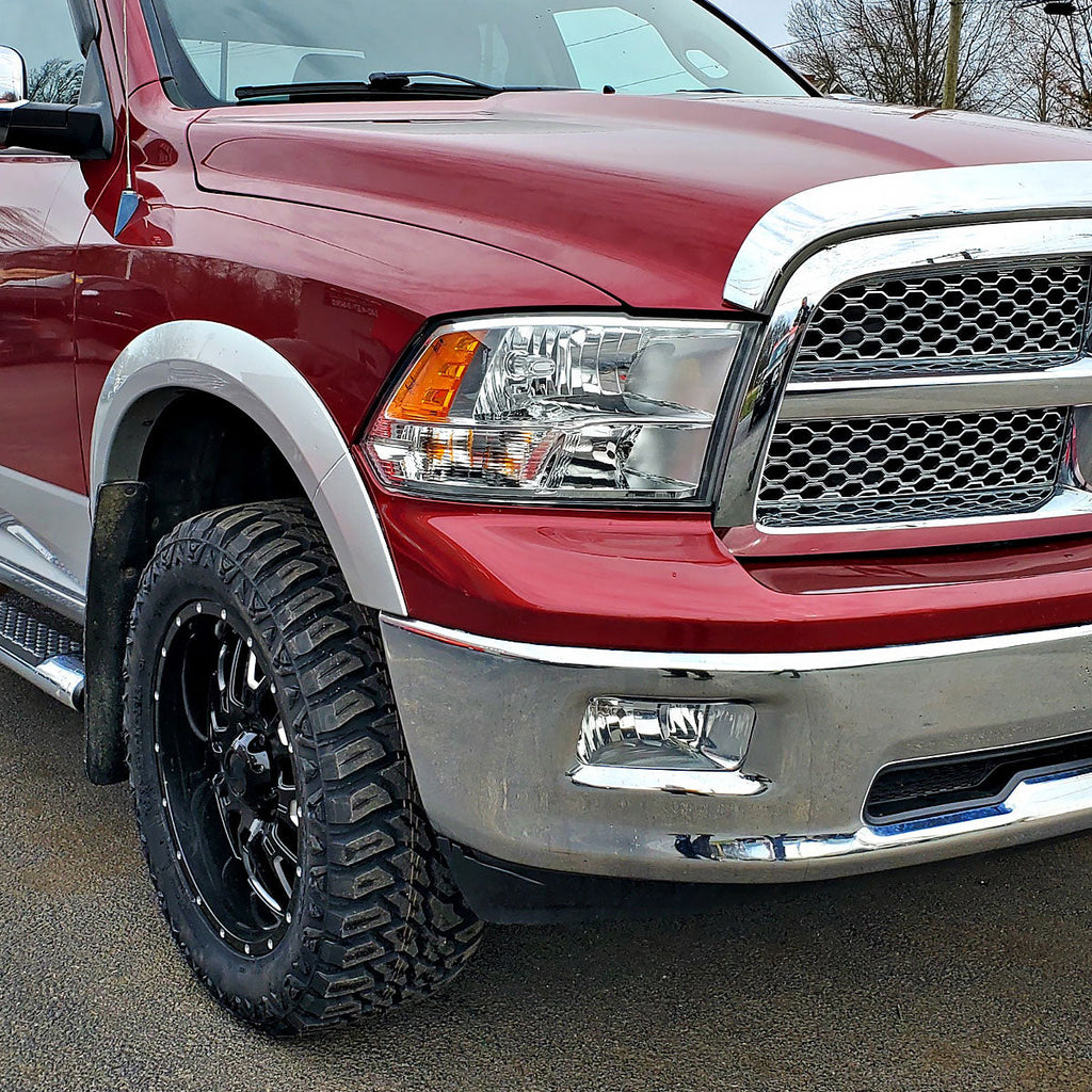 2009-2012 Dodge RAM 1500 / 2010-2018 2500 3500 H10 Fog Lights (Chrome Housing/Clear Lens)