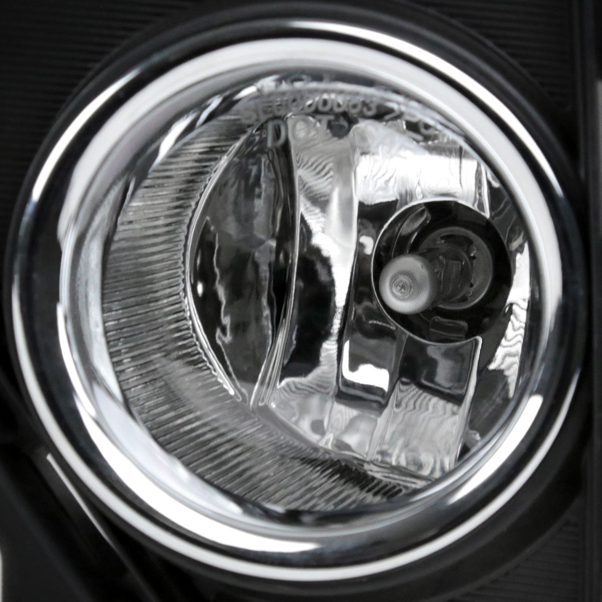 2016-2018 Toyota RAV4 H16 Fog Lights Kit (Chrome Housing/Clear Lens)