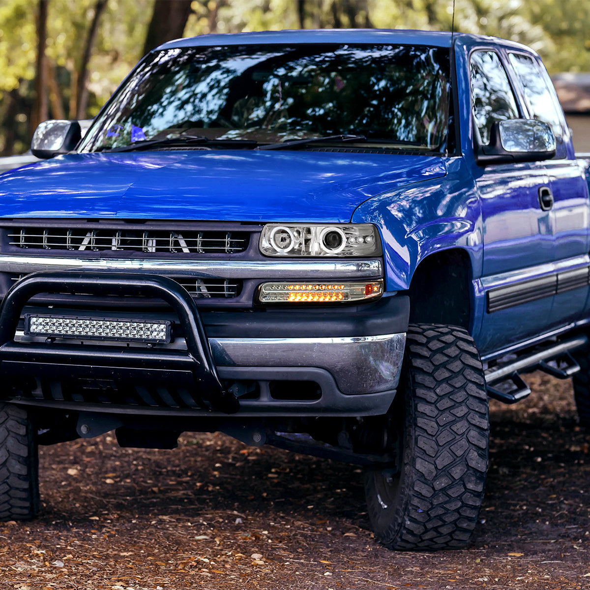 1999-2002 Chevrolet Silverado/ 2000-2006 Chevrolet Tahoe/Suburban Dual Halo Projector Headlights with LED Sequential Turn Signal Bumper Lights (Chrome Housing/Clear Lens)