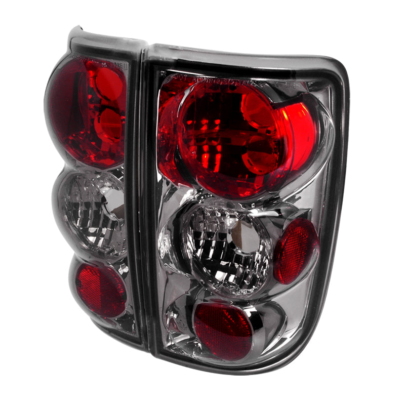 1995-2004 Chevrolet Blazer/S10 GMC Jimmy/Envoy Oldmosbile Bravada Tail Lights (Chrome Housing/Smoked Lens)