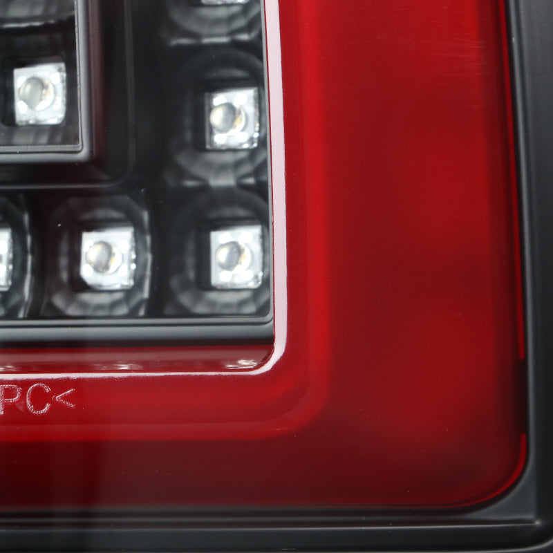 2000-2006 Chevrolet Suburban/Tahoe GMC Yukon/Yukon XL LED C Bar Tail Lights (Black Housing/Clear Lens)