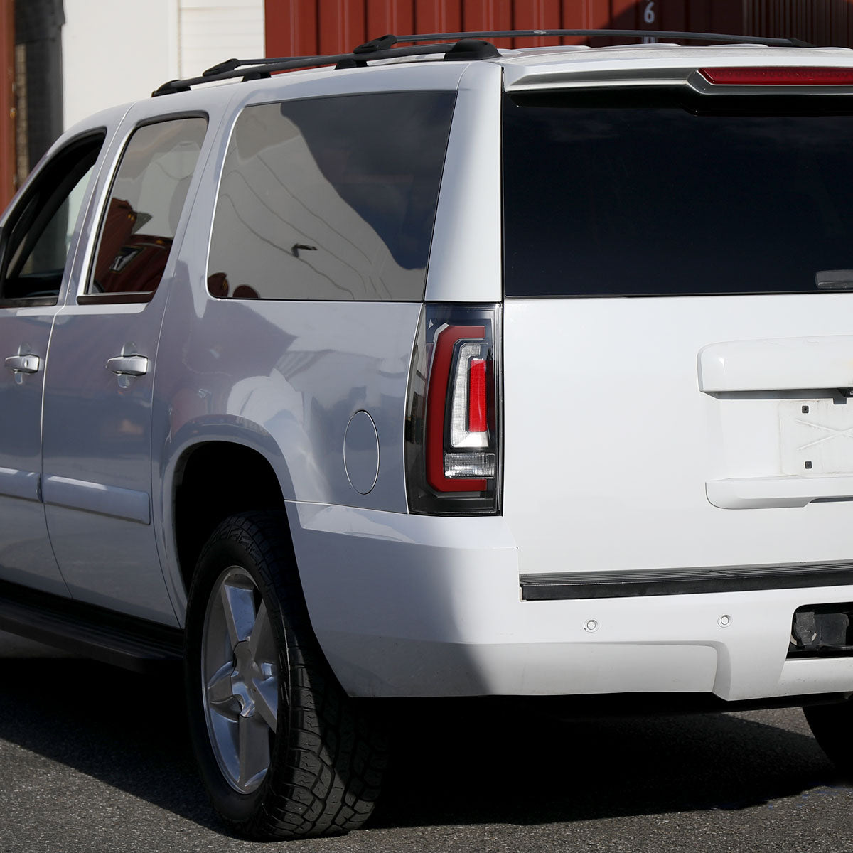 2007-2014 Chevrolet Tahoe/Suburban / 2007-2014 GMC Yukon/Yukon Denali Red LED Sequential Turn Signal Tail Lights  (Matte Black Housing/Clear Lens)