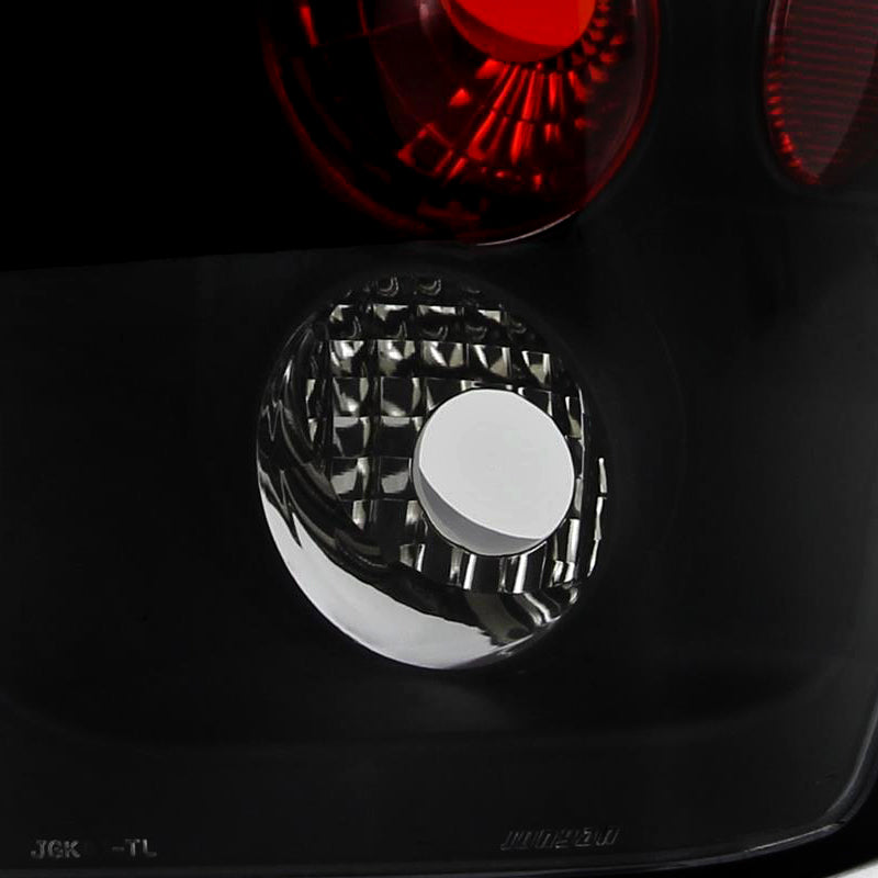 2005-2006 Jeep Grand Cherokee Tail Lights (Matte Black Housing/Clear Lens)