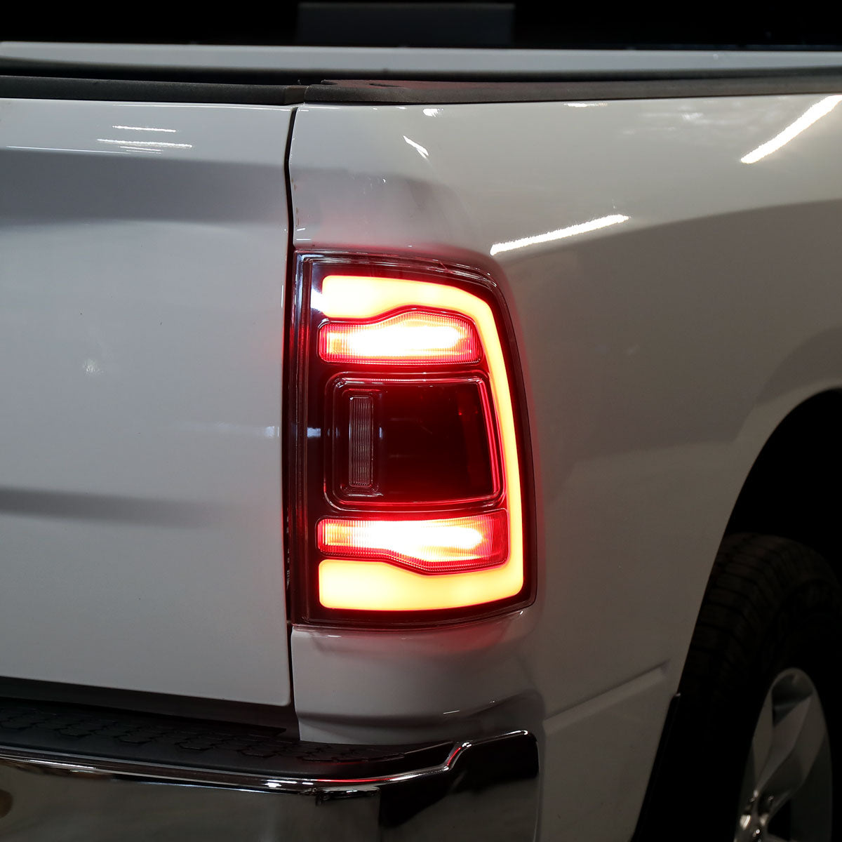 2009-2018 Dodge RAM 1500/2019-2022 RAM 1500 Classic/2010-2018 RAM 2500 3500 LED Bar Tail Lights (Matte Black Housing/Clear Lens)