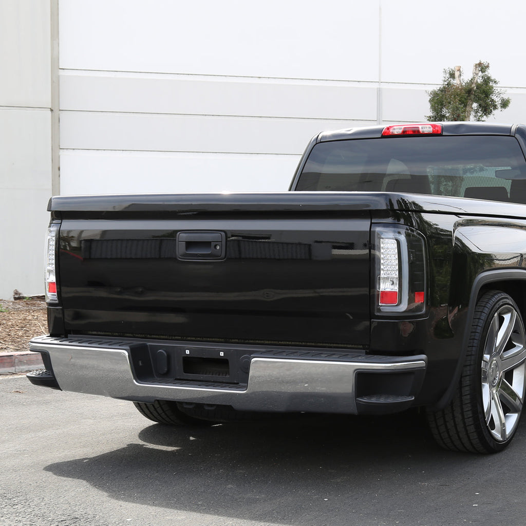 2014-2018 GMC Sierra 1500/2500HD/3500HD LED Tail Lights (Matte Black Housing/Clear Lens)