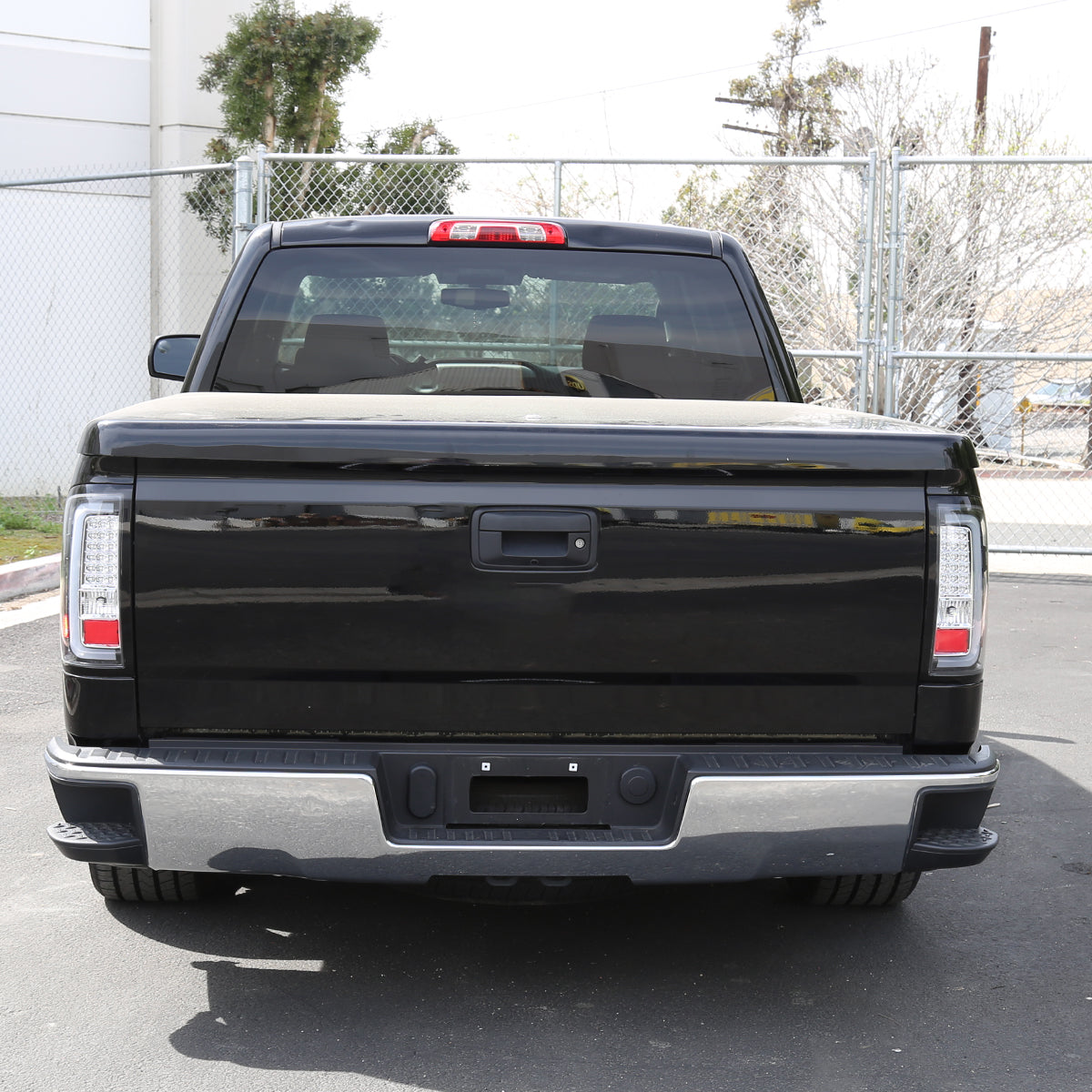 2014-2018 GMC Sierra 1500/2500HD/3500HD LED Tail Lights (Matte Black Housing/Clear Lens)