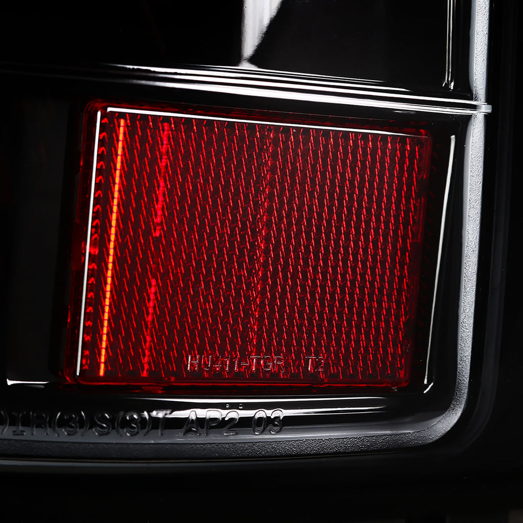 2003-2006 Chevrolet Silverado LED Tail Lights - G2 (Jet Black Housing/Clear Lens)