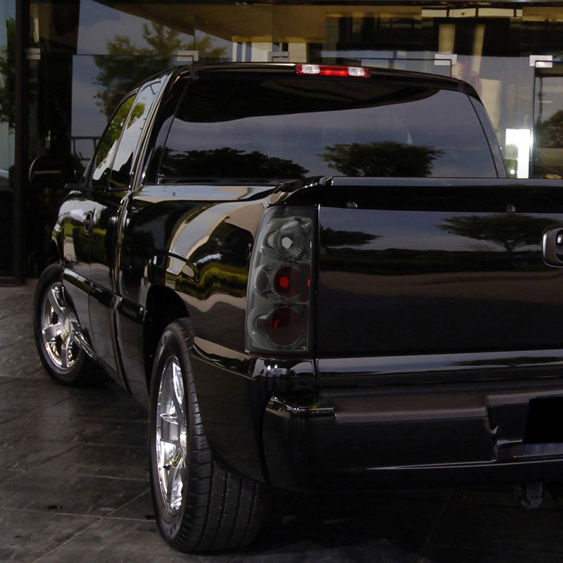 2003-2006 Chevrolet Silverado Tail Lights (Chrome Housing/Smoked Lens)