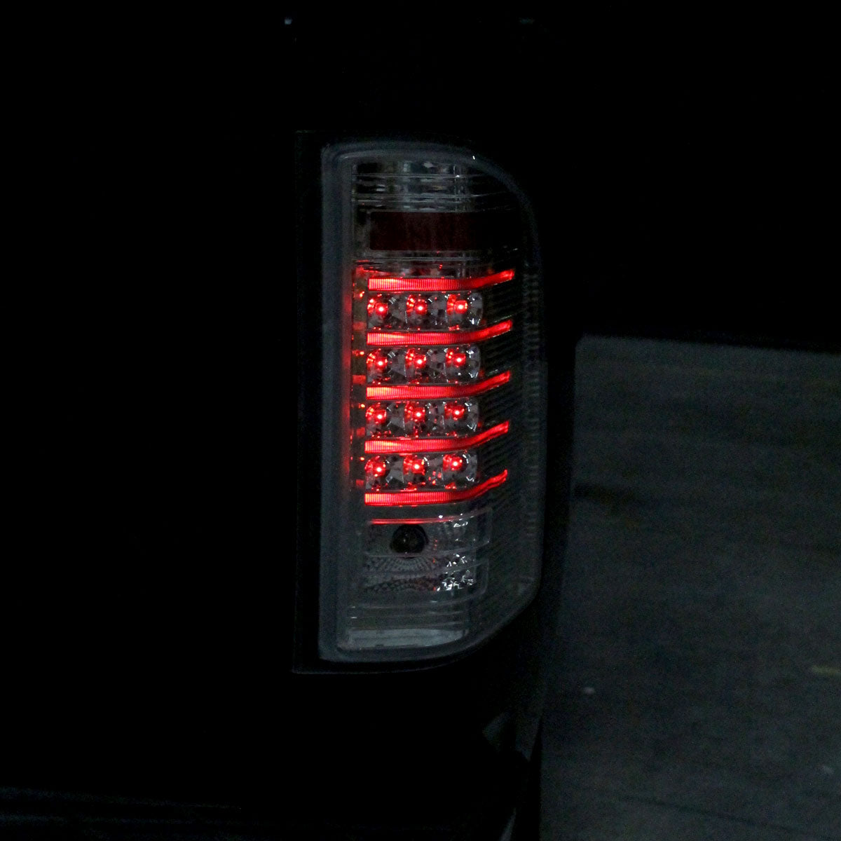 2007-2014 Chevrolet Silverado 1500 2500HD 3500HD LED Tail Lights (Chrome Housing/Clear Lens)