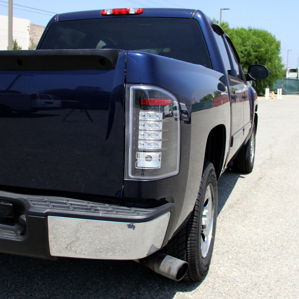2007-2014 Chevrolet Silverado 1500 2500HD 3500HD LED Tail Lights (Matte Black Housing/Clear Lens)