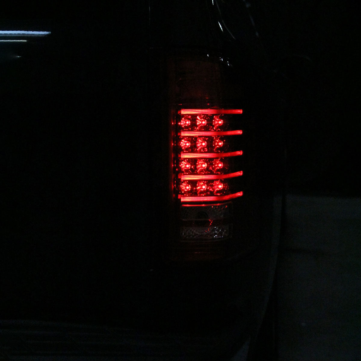 2007-2014 Chevrolet Silverado 1500 2500HD 3500HD LED Tail Lights (Chrome Housing/Red Lens)