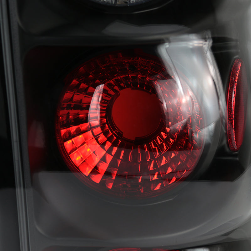 1999-2002 Chevrolet Silverado/ 1999-2006 GMC Sierra Tail Lights (Matte Black Housing/Clear Lens)