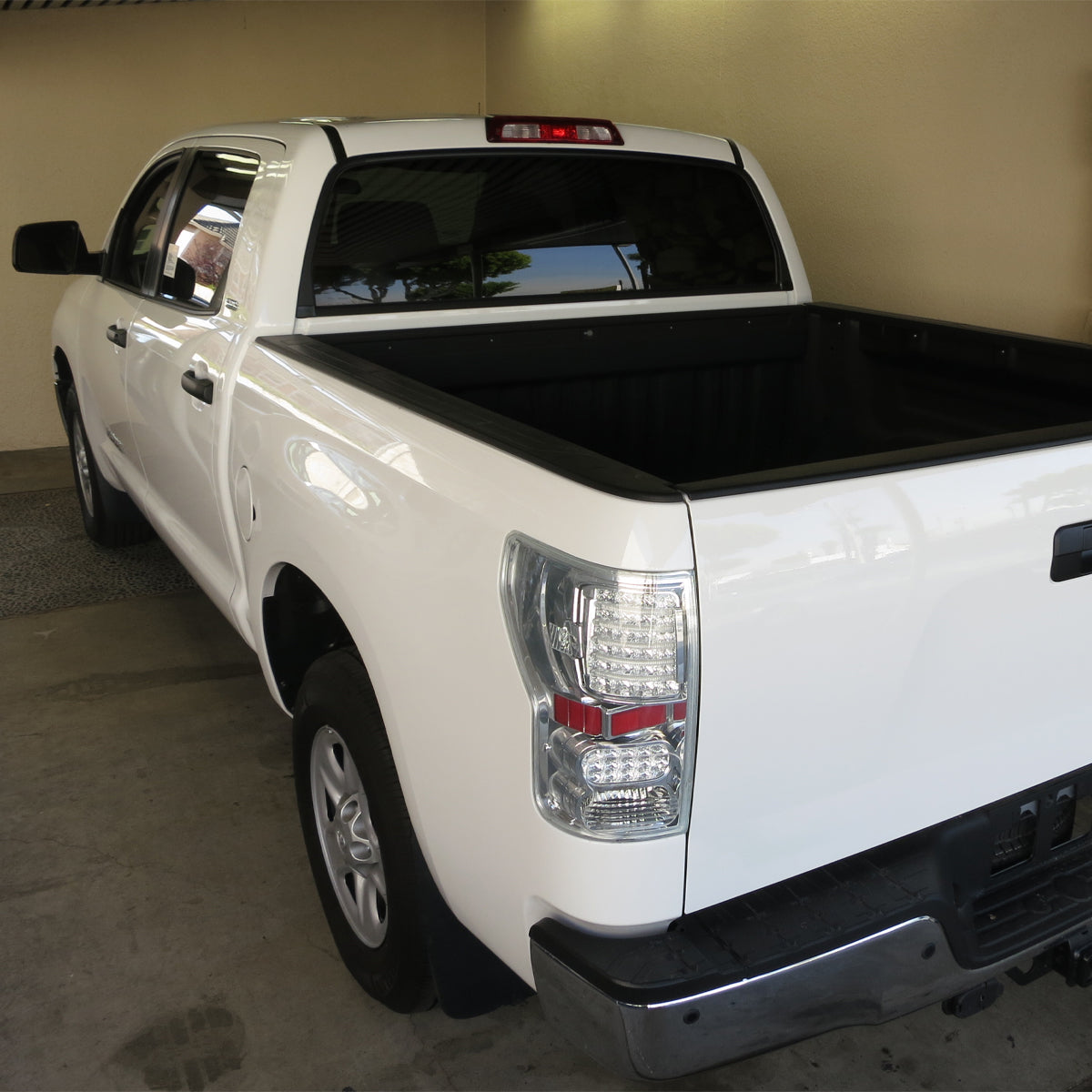 2007-2013 Toyota Tundra LED Tail Lights (Chrome Housing/Clear Lens)