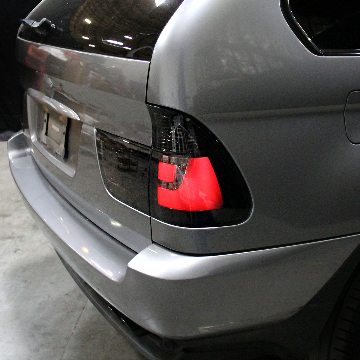 2000-2006 BMW E53 X5 LED Tail Lights (Chrome Housing/Smoked Lens)