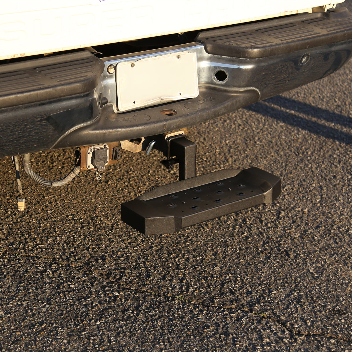 Universal Black Aluminum Hitch Mounted 6" Drop Anti-Slip Step & Protector For 2" Hitch Receiver